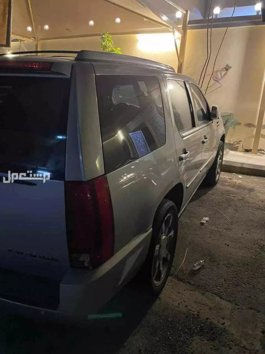 كاديلاك اسكاليد 2007 مستعملة للبيع في جدة بسعر 40 ألف ريال سعودي