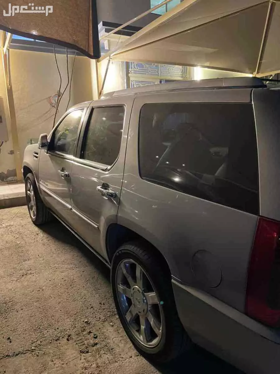 كاديلاك اسكاليد 2007 مستعملة للبيع في جدة بسعر 40 ألف ريال سعودي