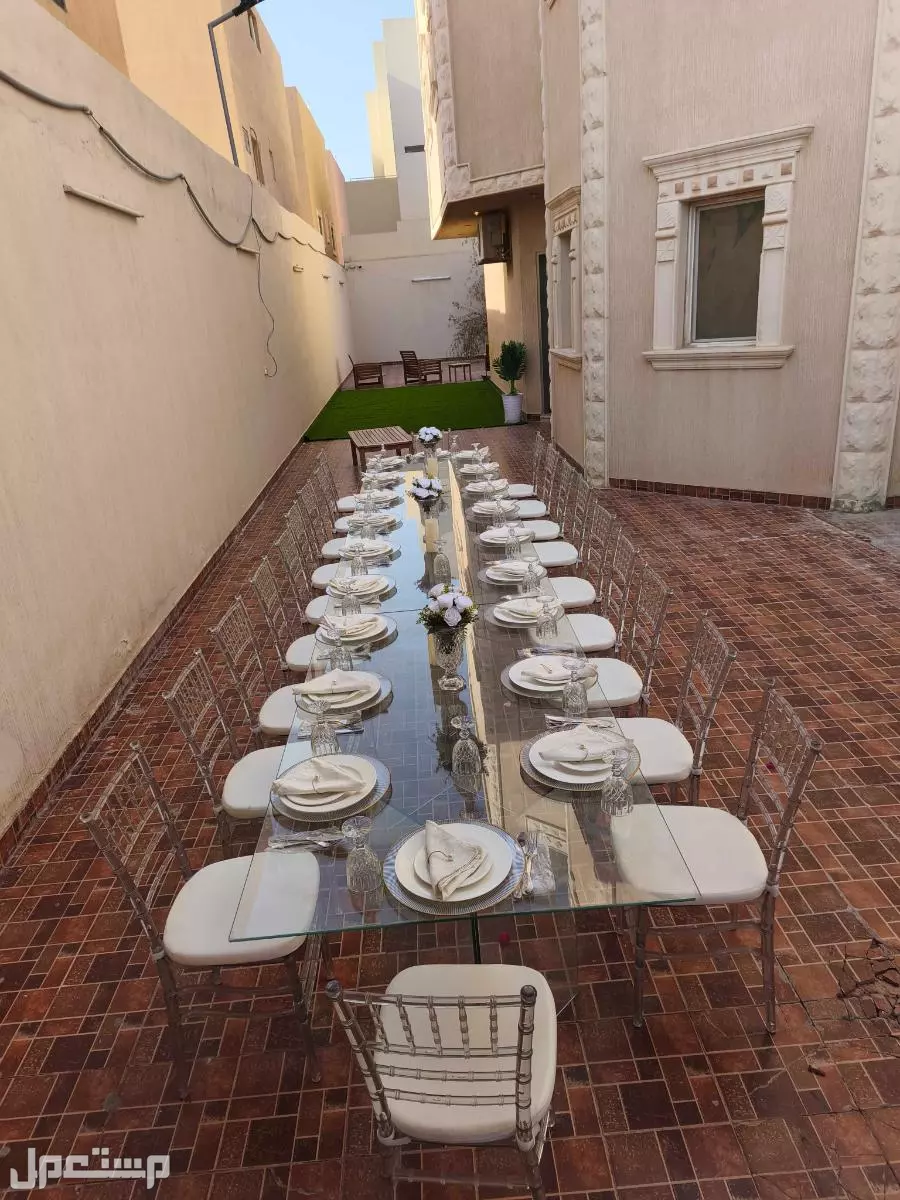 تأجير كنب فردي ثنائي ثلاثي كوشه مكيفات زوالي طاولات طعام الرياض