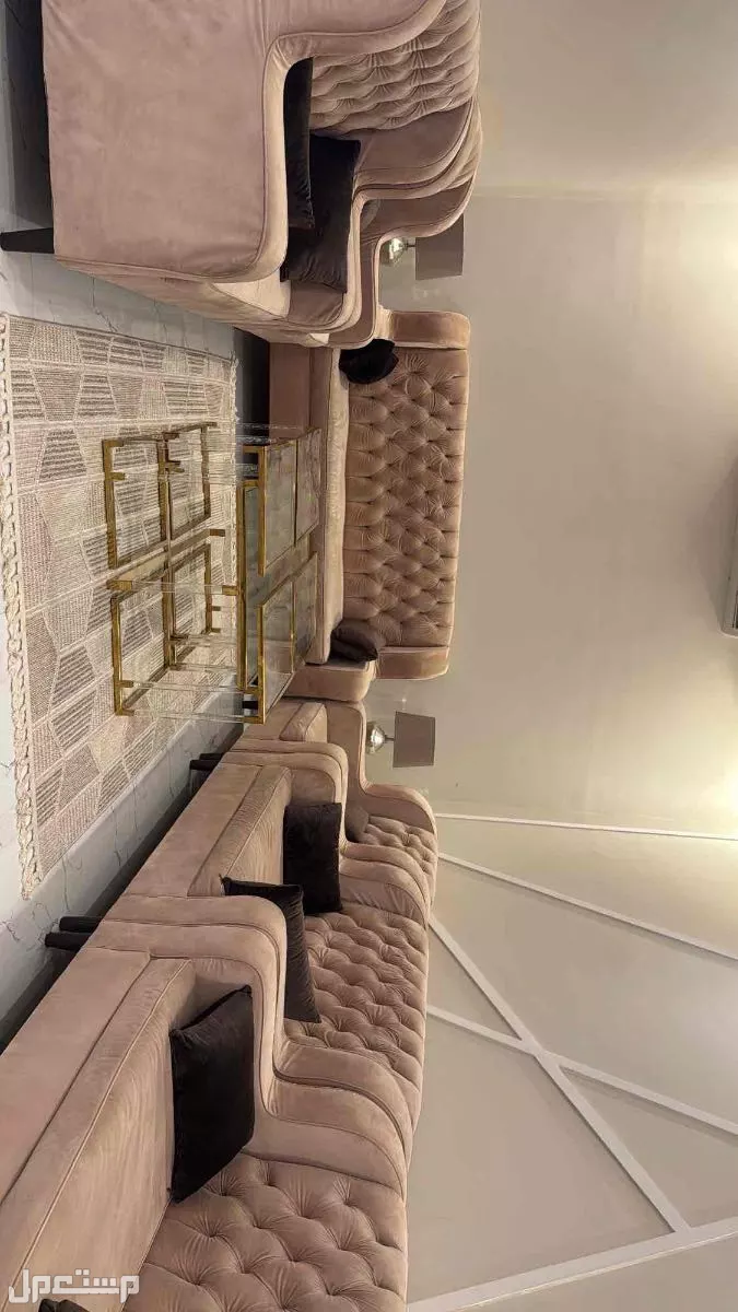 كنب مستعمل للبيع طقمين في الرياض بسعر 800 ريال سعودي