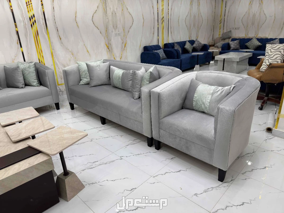 عرض على طقم كنب 11 نفر  بسعر1500﷼ بدون طاوله