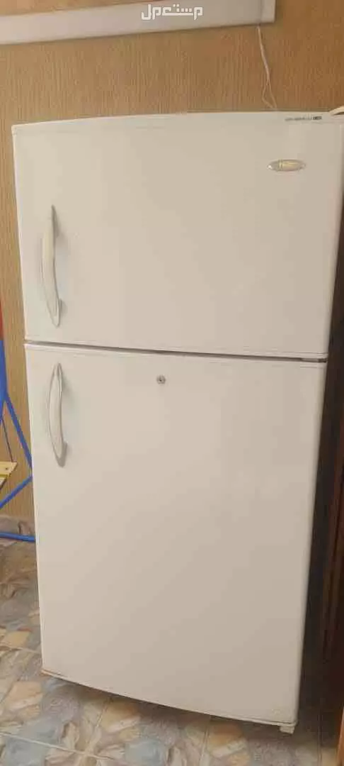 حي السلام للبيع غساله LG وثلاجه بحاله جيده ثلاجه