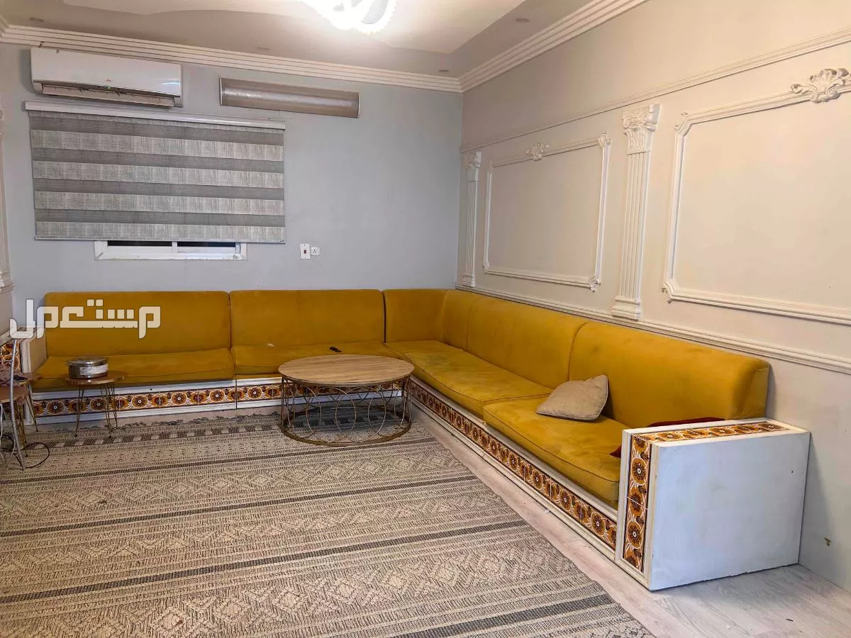 للبيع كنب مستعمل نضيف قابل للتفاوض رياض  في الرياض بسعر ألف ريال سعودي