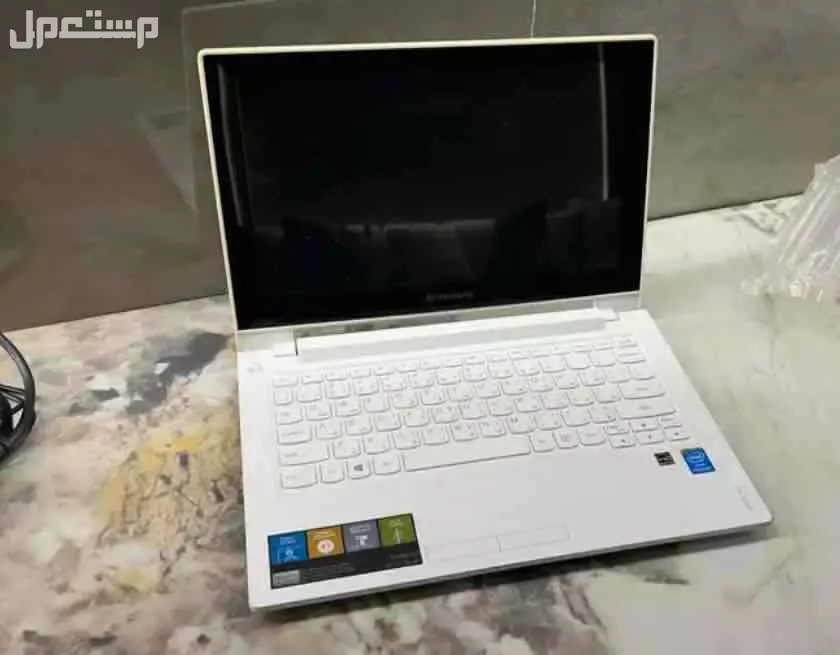 لابتوب لينوفو ، بروجكتر ماركة لينوفو في الرياض بسعر 700 ريال سعودي