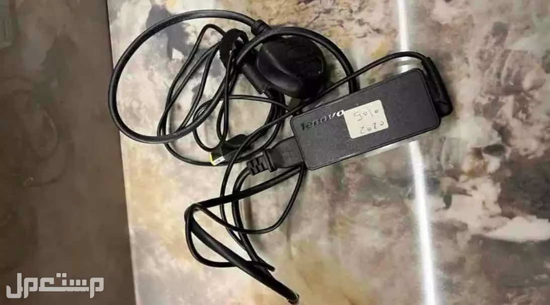 لابتوب لينوفو ، بروجكتر ماركة لينوفو في الرياض بسعر 700 ريال سعودي