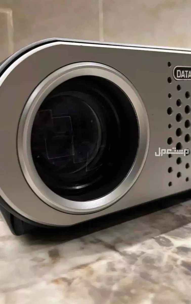 لابتوب لينوفو ، بروجكتر ماركة لينوفو في الرياض بسعر 700 ريال سعودي