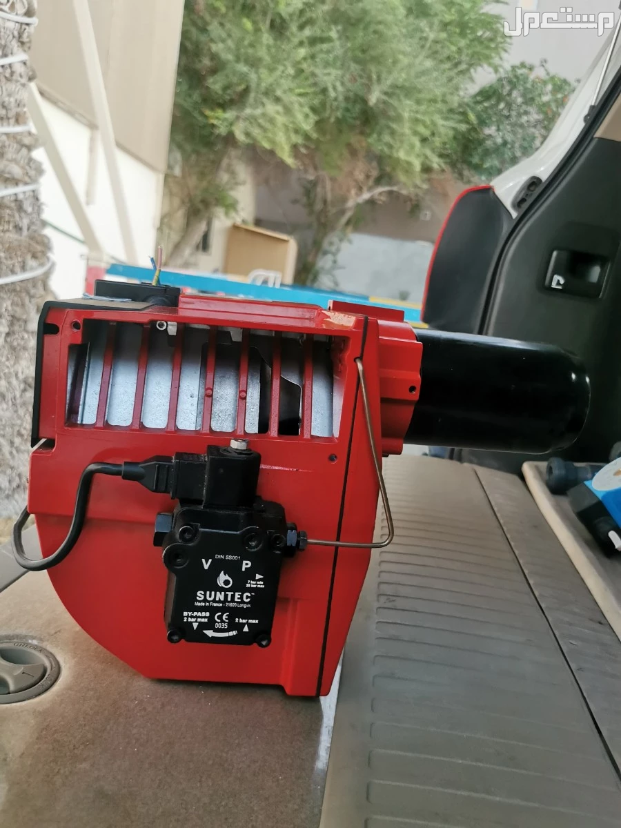 للبيع سخان بويلر ديزل ايطالي بحاله الوكاله ضمان 10 سنوات