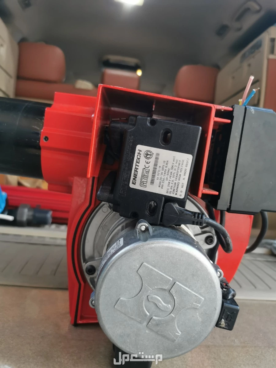 للبيع سخان بويلر ديزل ايطالي بحاله الوكاله ضمان 10 سنوات