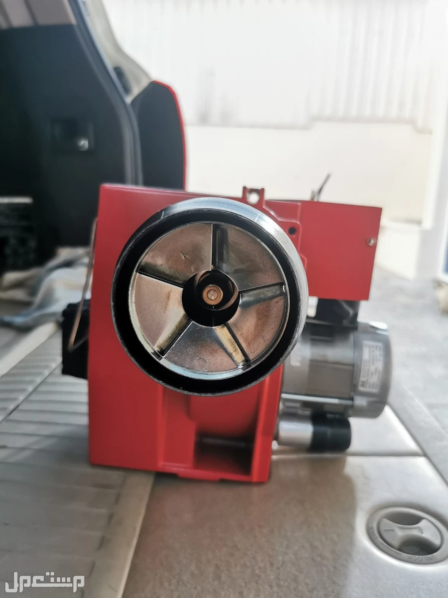 للبيع سخان بويلر ديزل ايطالي بحاله الوكاله ضمان 10 سنوات