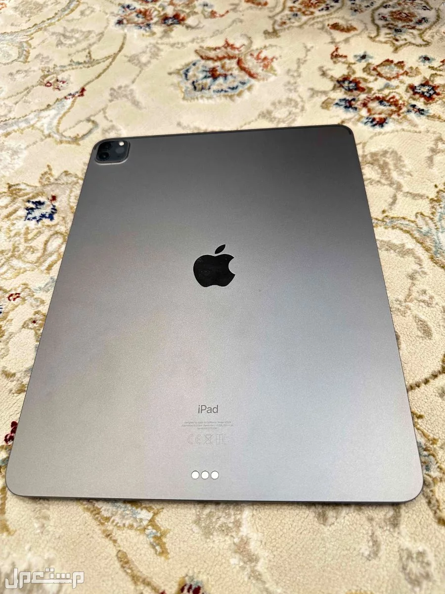ايباد برو شبه جديد مقاس 12  ماركة أبل في الرياض بسعر ألفين ريال سعودي