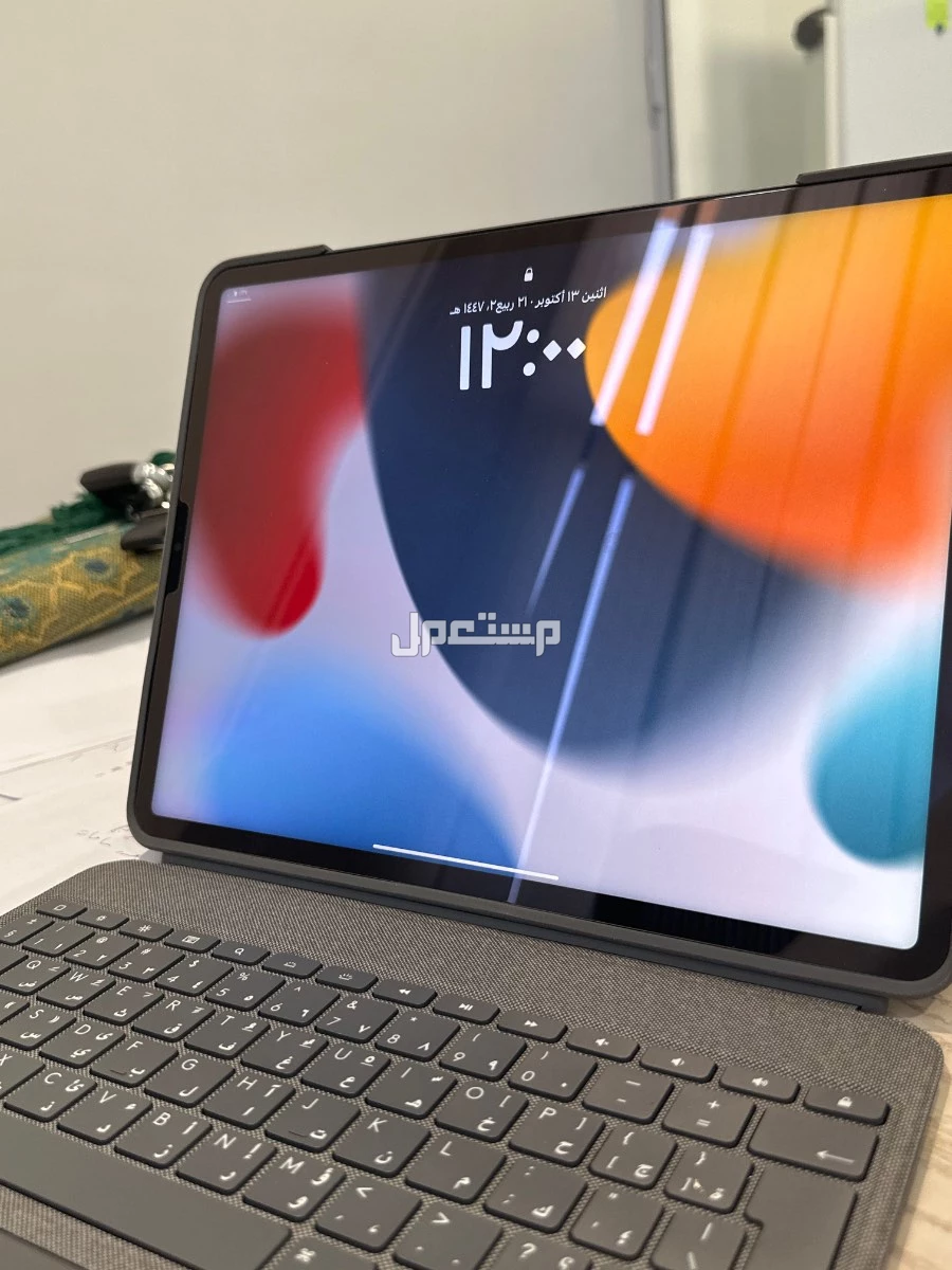 ايباد برو شبه جديد مقاس 12  ماركة أبل في الرياض بسعر ألفين ريال سعودي