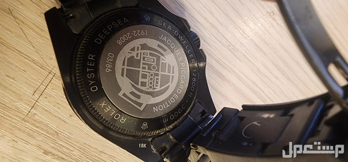 ساعه رولكس  فرست هاي كوبي  كالاصليه تعمل بالنبض تماما كالاصليه deep sea استعمال بسيط للبيع