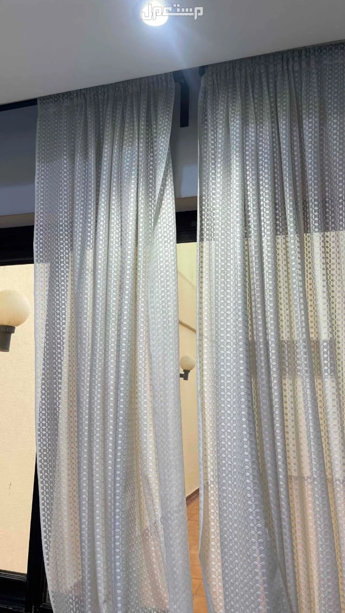 كنب مستعمل للبيع كنب مستعمل للبيع  في الرياض بسعر ألف ريال سعودي