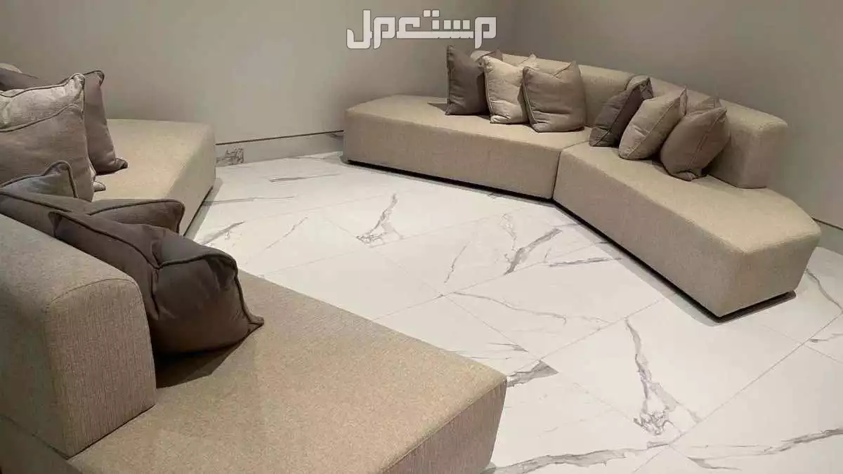 كنب مودرن ، شبة جديد لم يتم استعمله