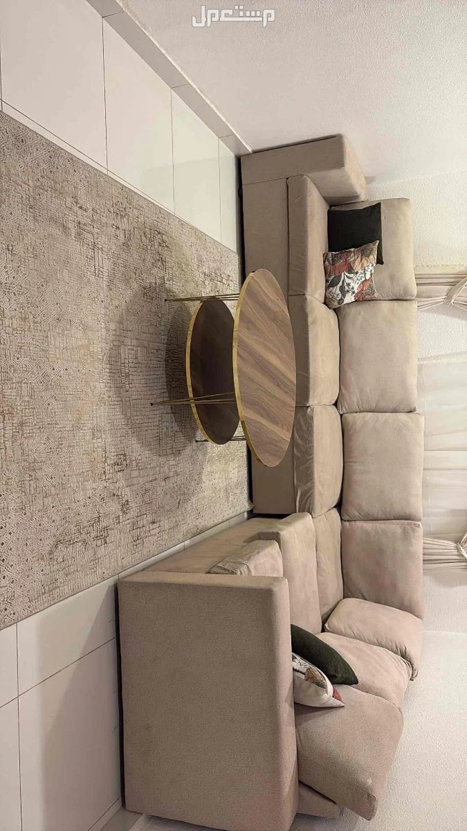 للبيع كنب وفرشه وطاوله بالقصيم