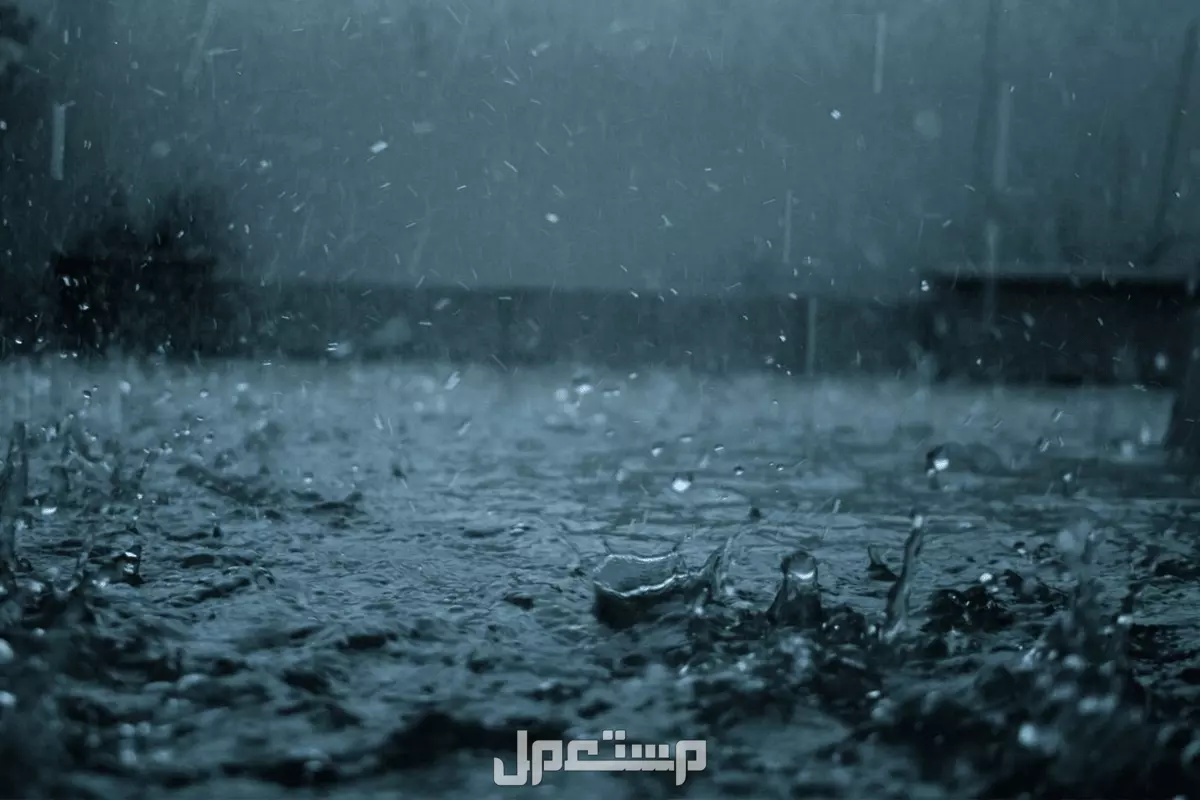 تفسير حلم الشتاء الغزير للمرأة والرجل في النهار والليل امطار غزيرة على الطريق