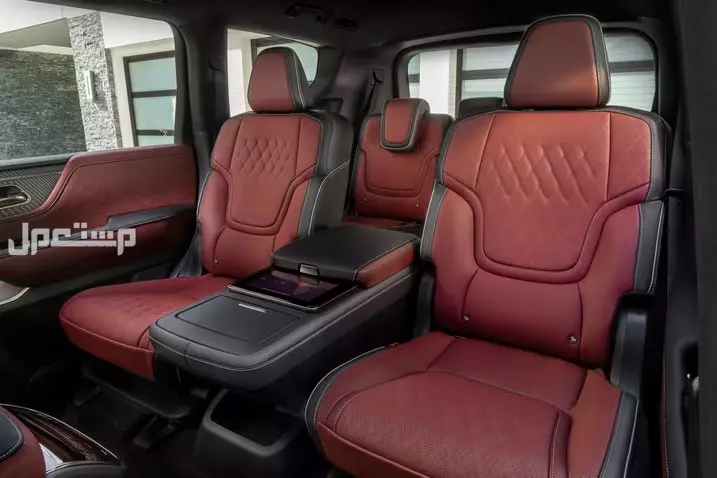 أفضل سيارة عائلية 8 مقاعد 2026 في السعودية داخلية إنفينيتي QX 80