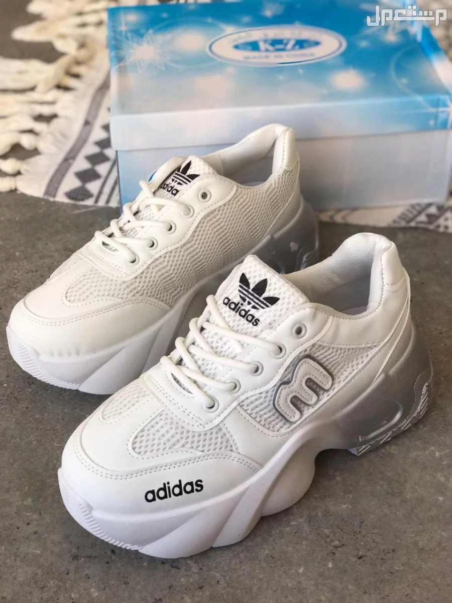 عرض 3 شوزات نسائي ماركات متنوعة