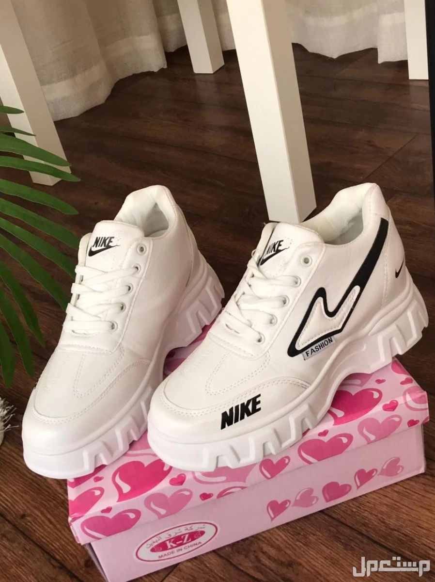 عرض 3 شوزات نسائي ماركات متنوعة