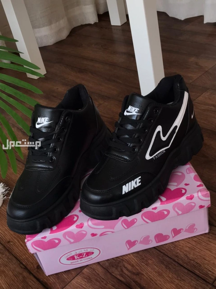 عرض 3 شوزات نسائي ماركات متنوعة