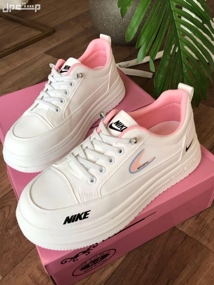 عرض 3 شوزات نسائي ماركات متنوعة