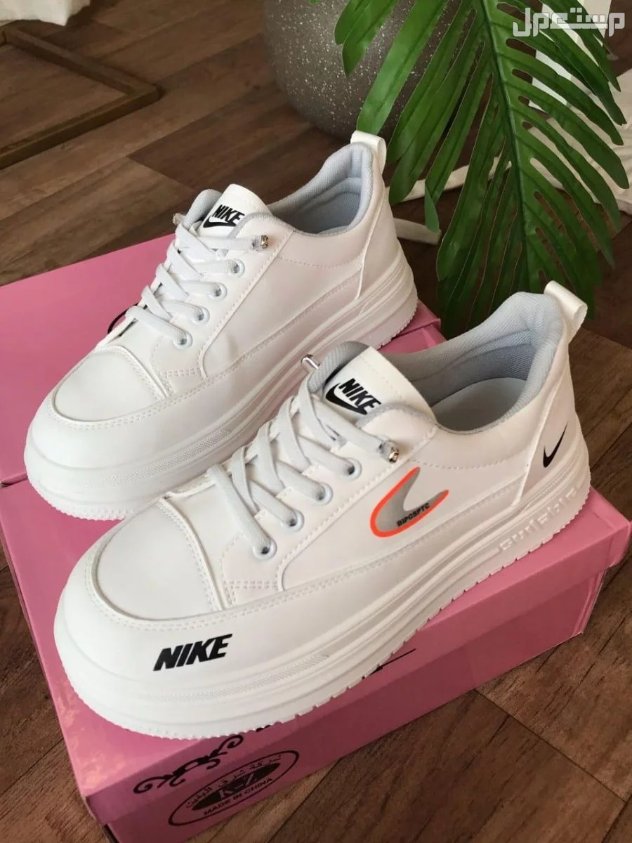 عرض 3 شوزات نسائي ماركات متنوعة