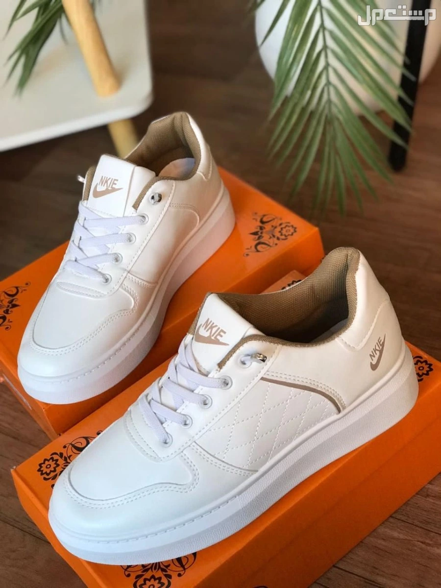 عرض 3 شوزات نسائي ماركات متنوعة