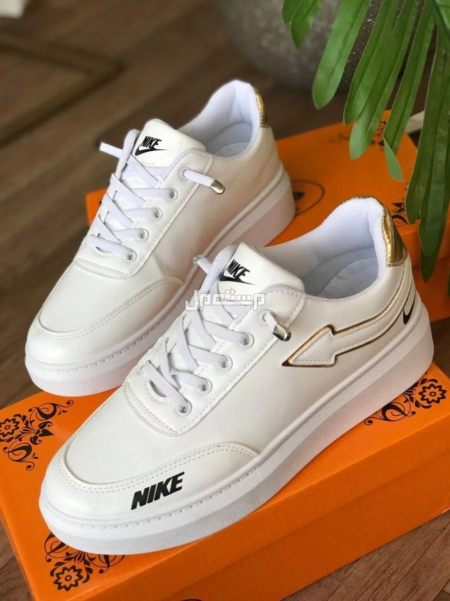 عرض 3 شوزات نسائي ماركات متنوعة