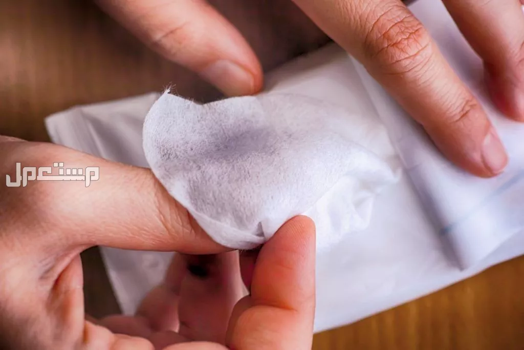 ما الأشياء التي لا يجب تنظيفها بالمناديل المعطرة إطلاقاً؟
