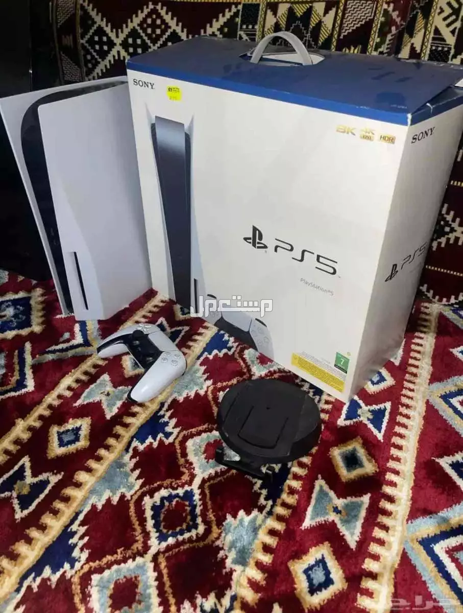 بلاستيشن 5 نظيف البيع مستعجل في المجمعة بسعر 1200 ريال سعودي