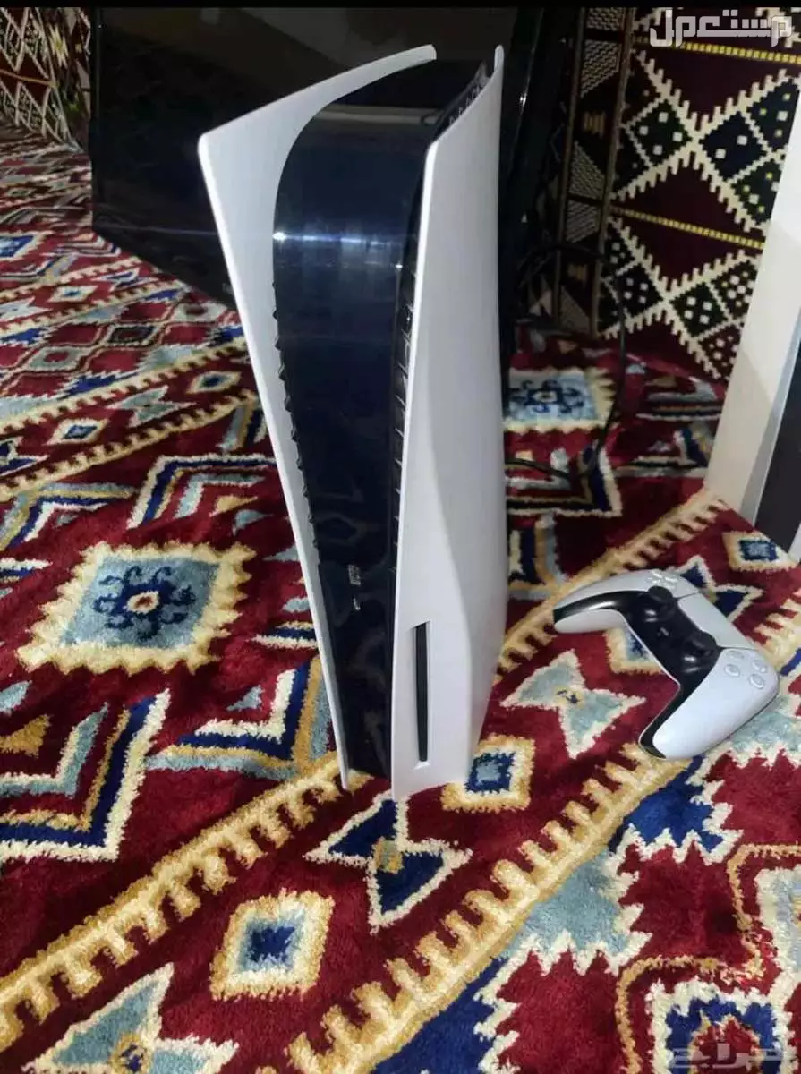 بلاستيشن 5 نظيف البيع مستعجل في المجمعة بسعر 1200 ريال سعودي