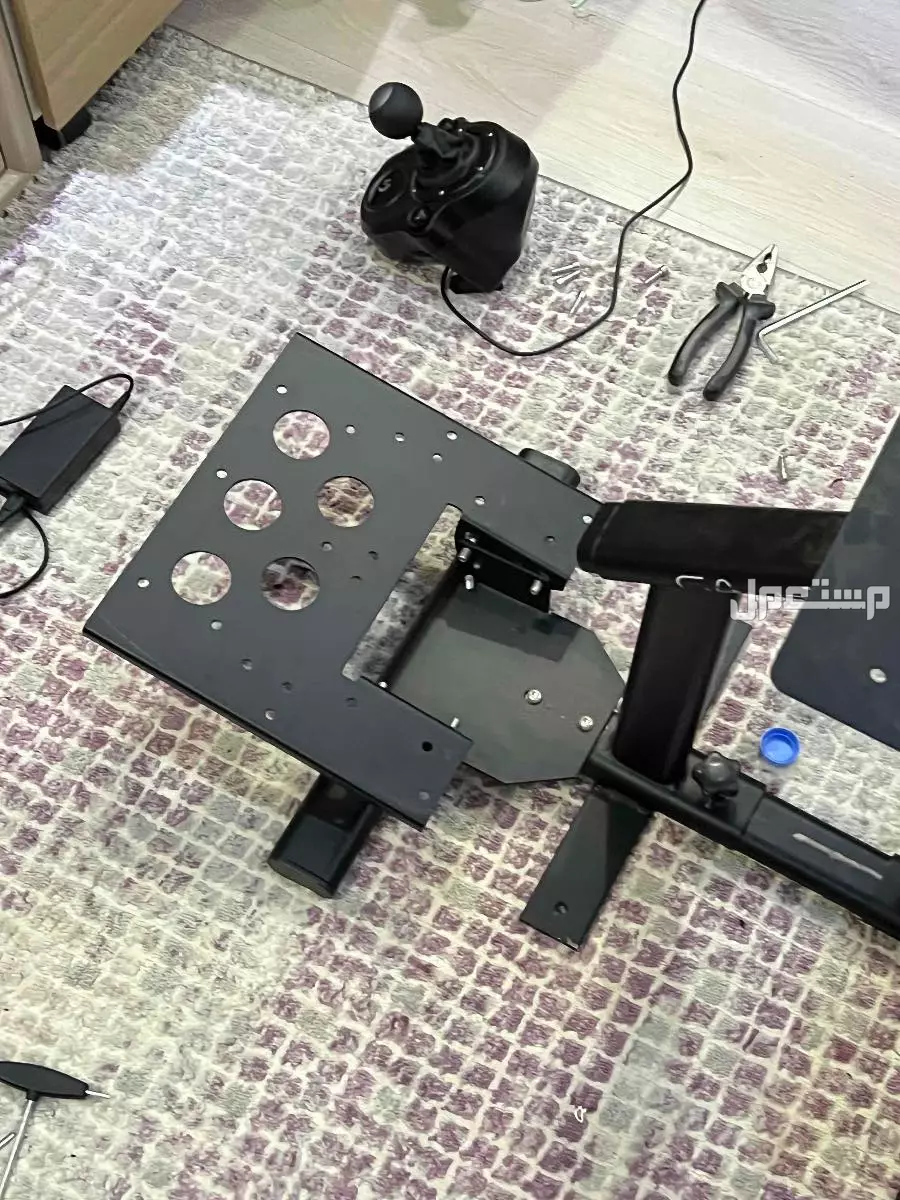 للبيع كرسي قيمنق نظيف في الطايف بسعر 300 في الطائف بسعر 400 ريال سعودي