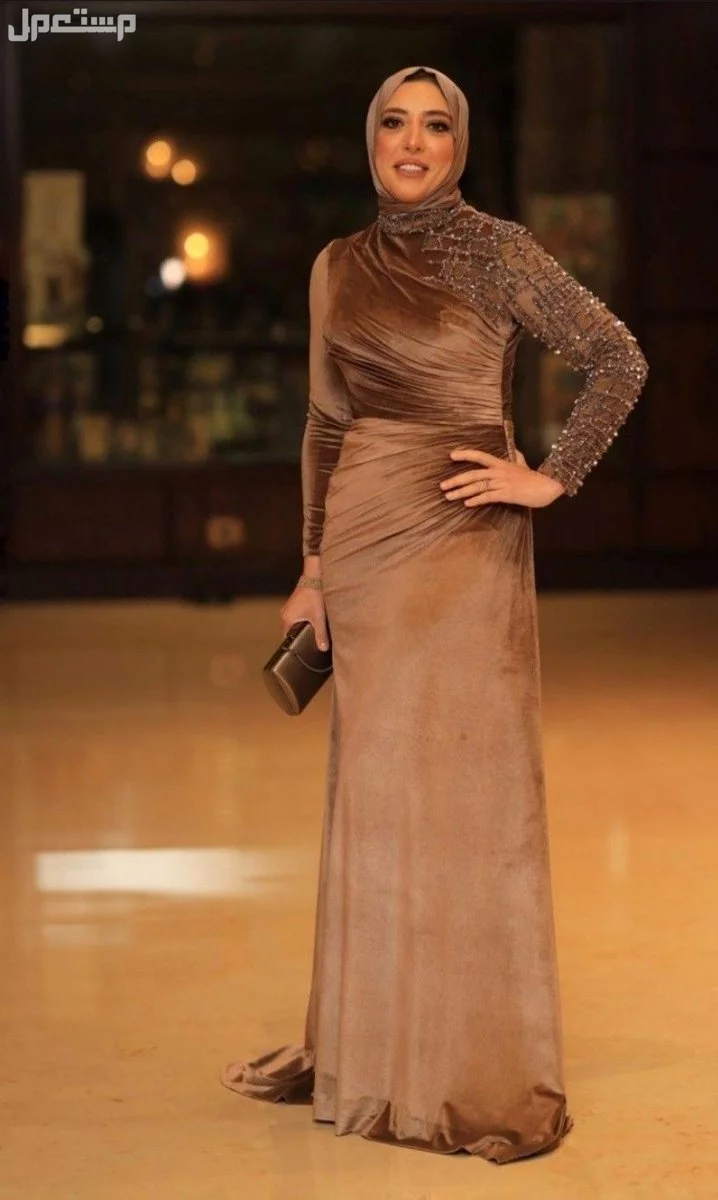 أجمل فساتين الشتاء 2026 التي يجب اقتناؤها.. اكتشفي موضة الموسم بالصور فستان شتوي نسائي