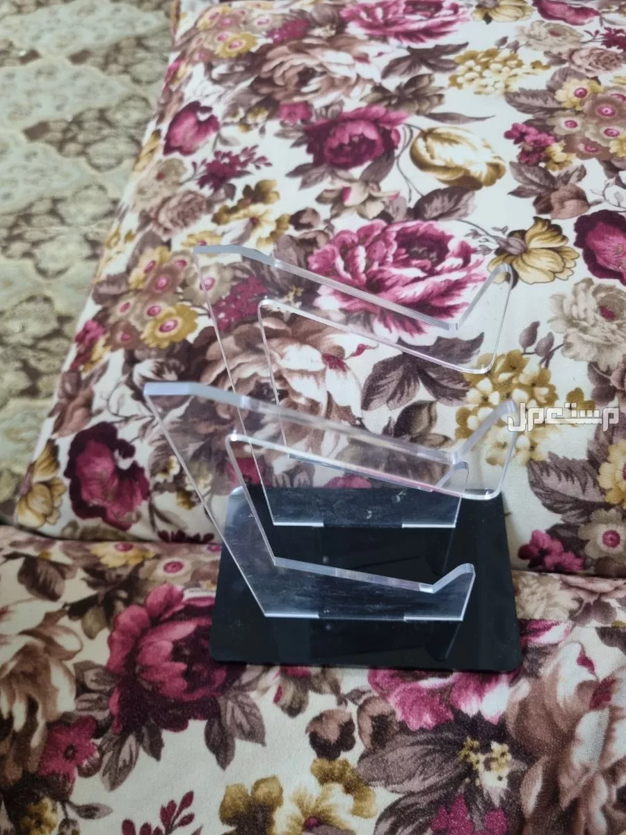 استاند 2 يد سوني 2-3-4-5 Xbox كمان ويوجد اتاند سماعه نظيف في تبوك بسعر 25 ريال سعودي