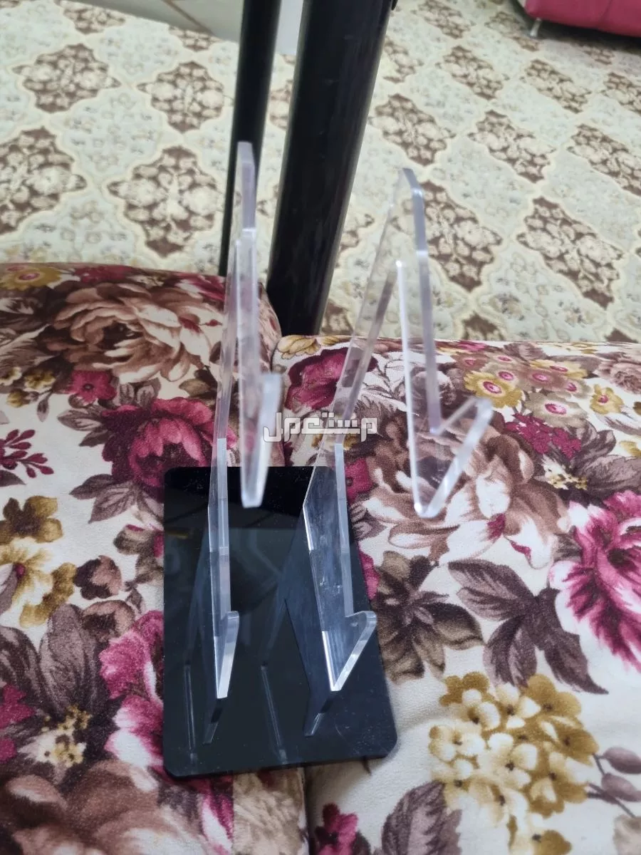 استاند 2 يد سوني 2-3-4-5 Xbox كمان ويوجد اتاند سماعه نظيف في تبوك بسعر 25 ريال سعودي