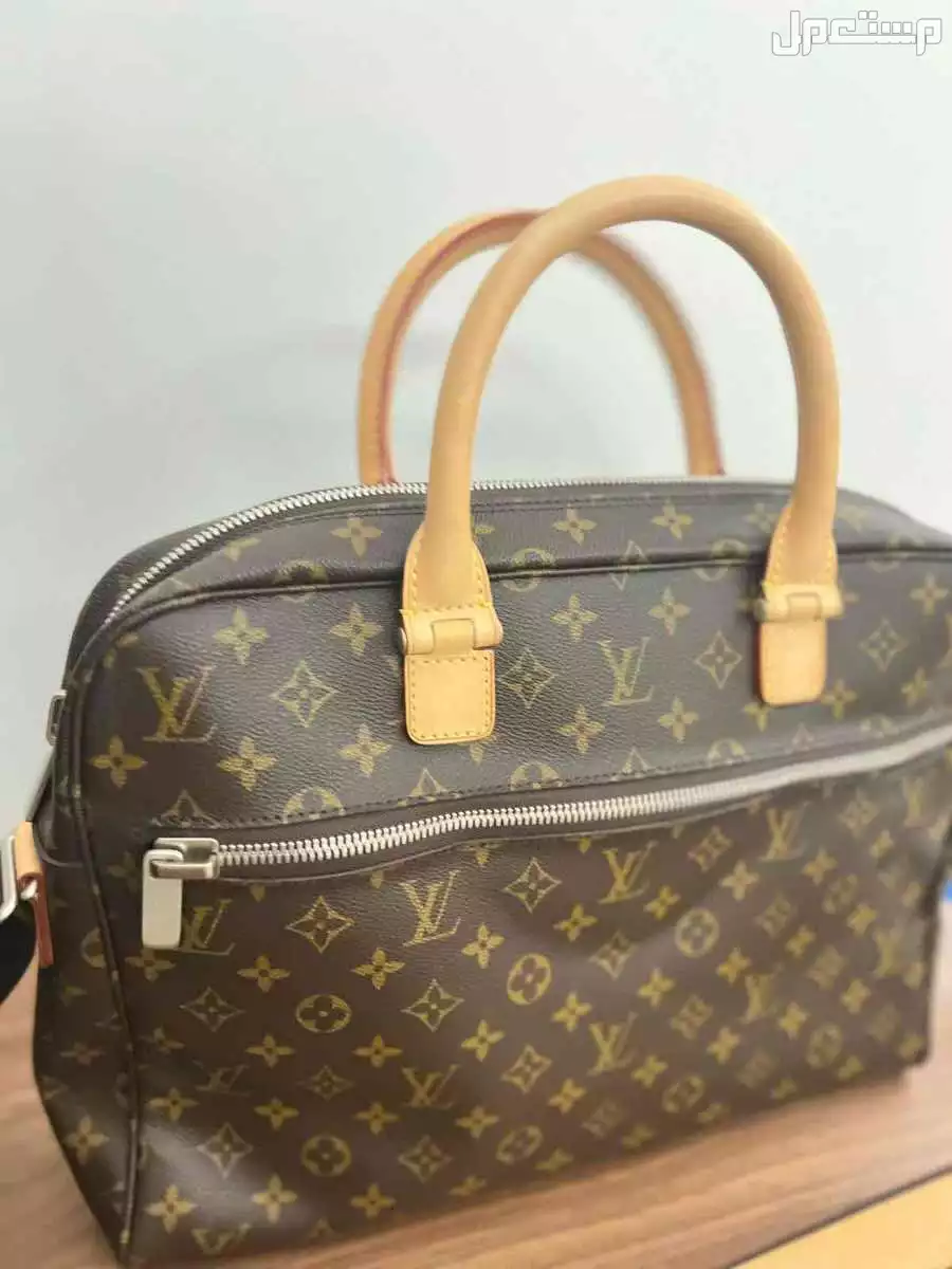 حقيبة Louis Vuitton أصلية جديدة