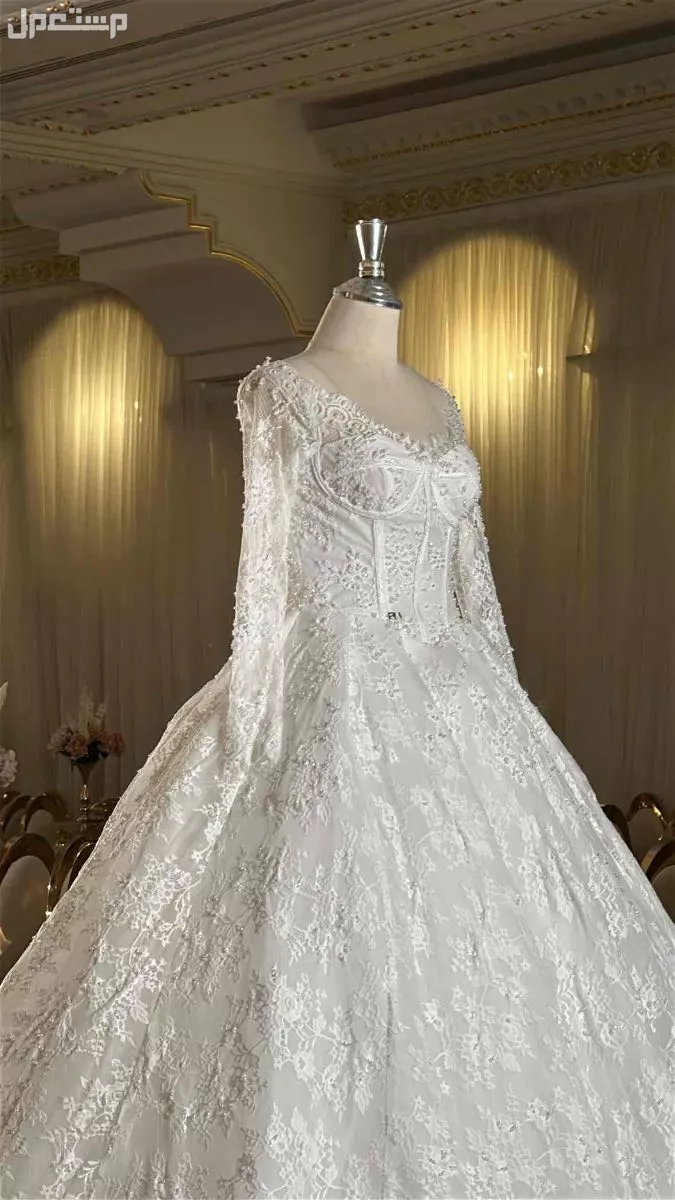 فستان فرح  في المدينة المنورة بسعر 4 آلاف ريال سعودي