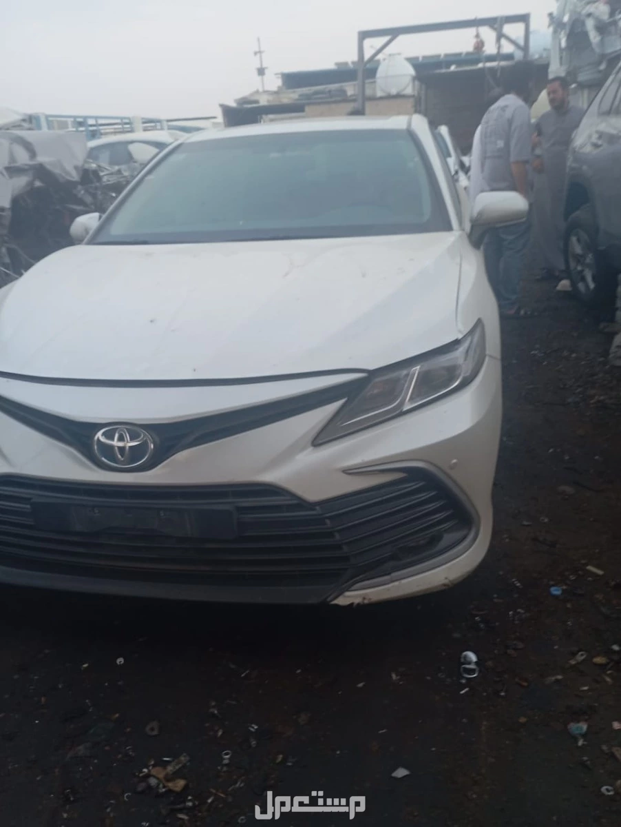 في الرياض بسعر 100 ريال سعودي لبيع قطع غيار تويوتا كامري
