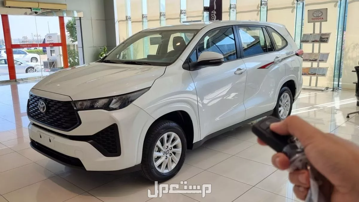 أسعار ومواصفات تويوتا انوفا 2026 وأبرز التجهيزات بالصور صور تويوتا انوفا 2026