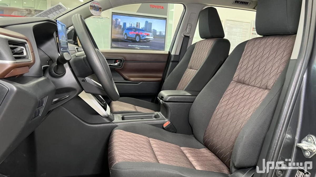 أسعار ومواصفات تويوتا انوفا 2026 وأبرز التجهيزات بالصور داخلية Innova 2026