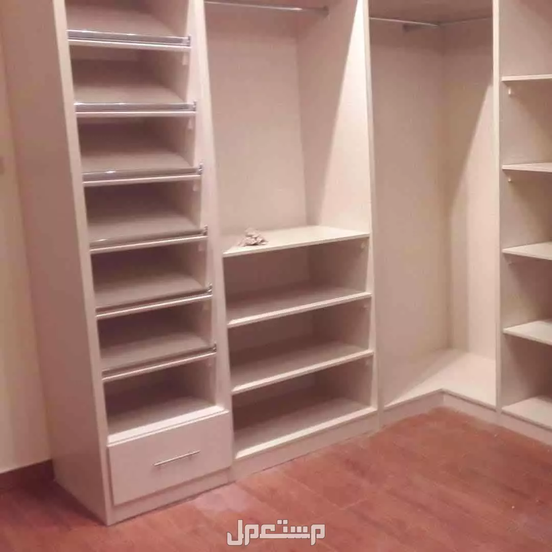 فني ونجار خشب دولايب ومطابخ خشب