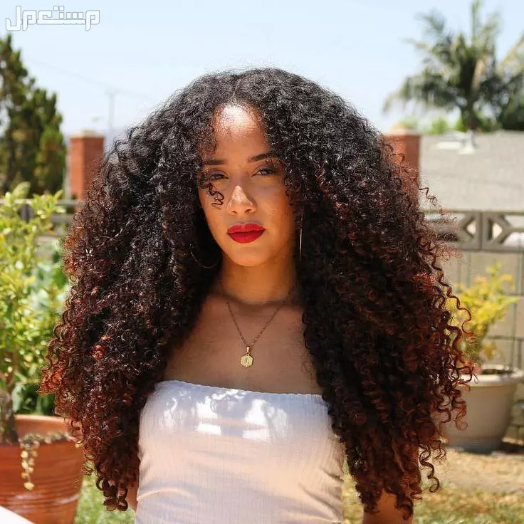 أفضل أنواع الشعر الكيرلي للبنات 2026 شعر كيرلي طويل