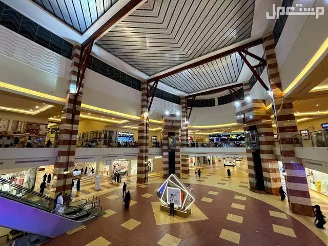 دليلك للتسوق في المدينة المنورة 2026.. أفضل الأسواق والمولات العالية مول