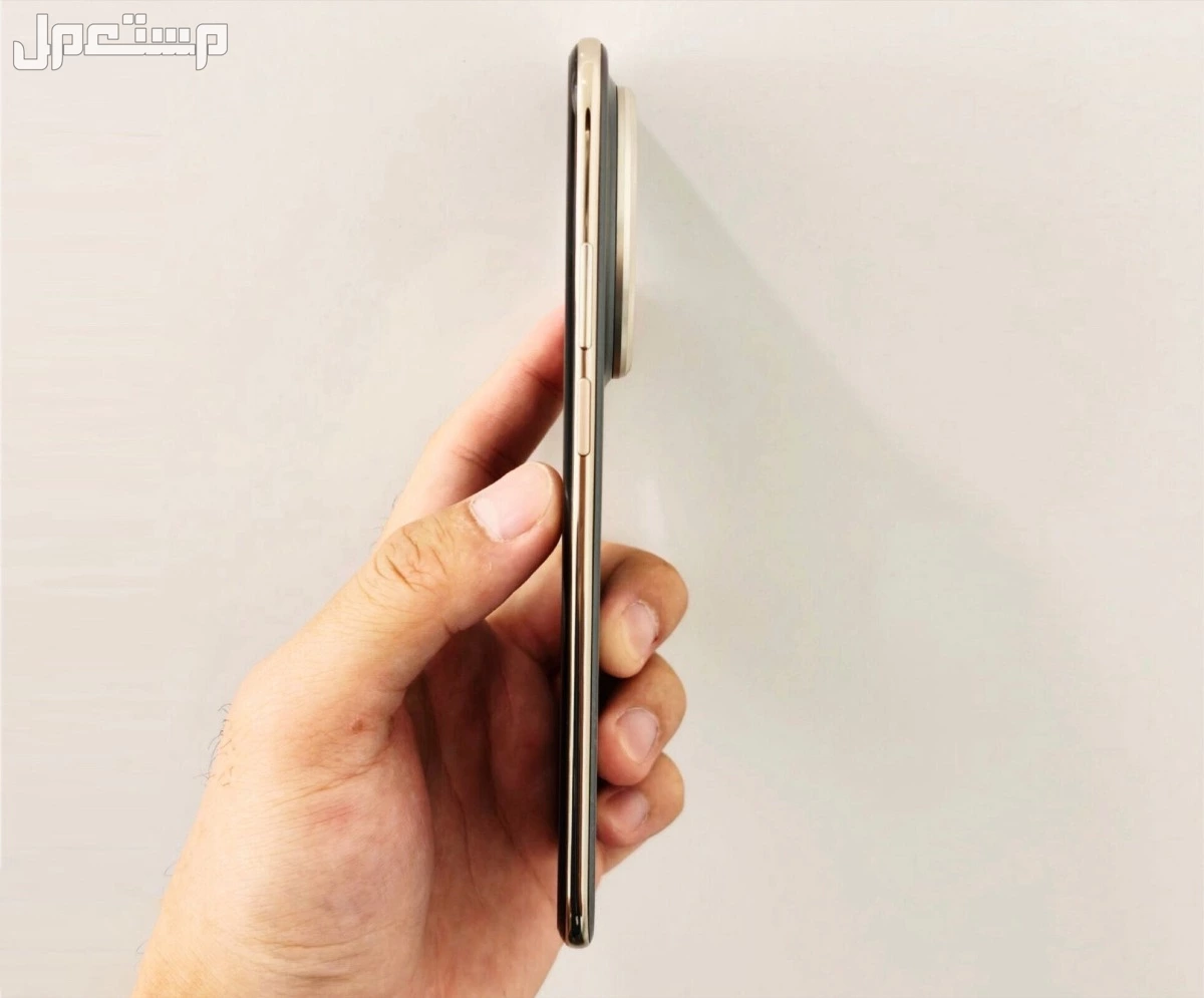 مواصفات وسعر هواوي Mate 70 Air ومقارنة مع هواتف أبل وسامسونج تصميم Huawei Mate 70 Air