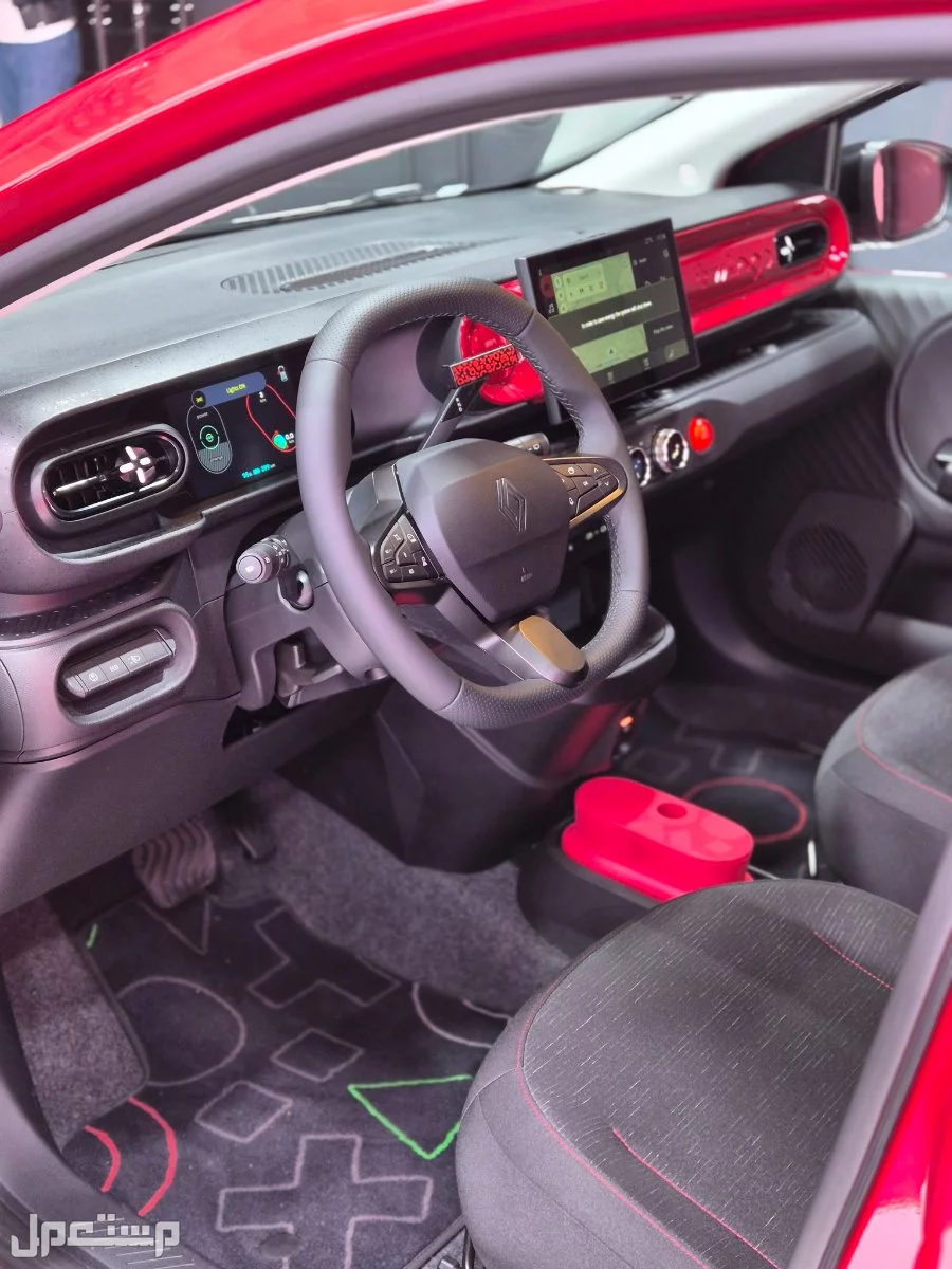 مواصفات وأسعار رينو توينجو 2026 الجديدة كلياً (صور) مقصورة رينو توينجو موديل 2026