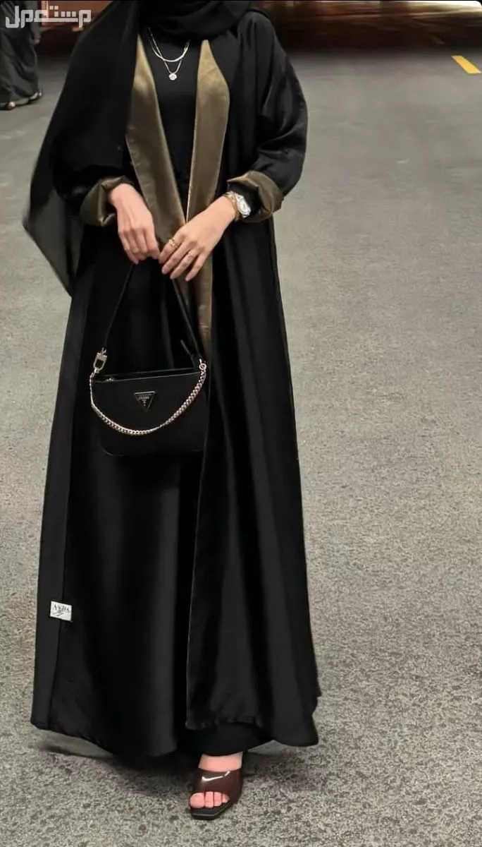 أفضل أنواع أقمشة العبايات النسائية 2026 ومميزاتها (صور) أنواع قماش العبايات الخليجية