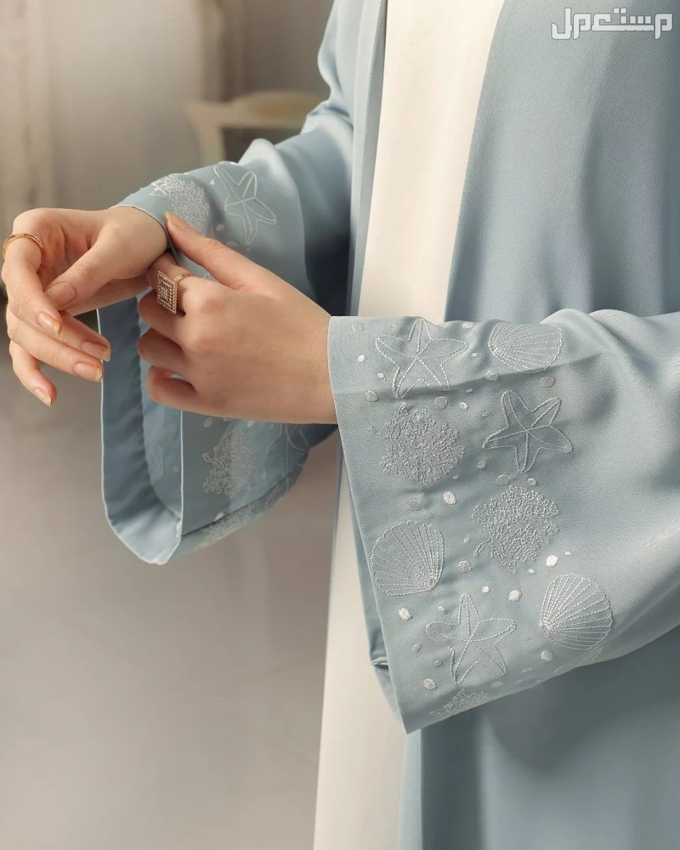 أفضل أنواع أقمشة العبايات النسائية 2026 ومميزاتها (صور) أنواع أقمشة العبايات بالصور