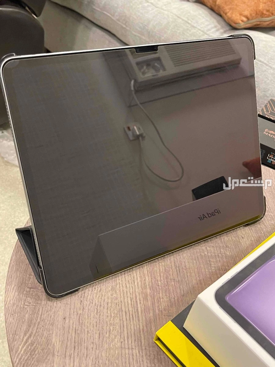 للبيع ايباد جديد اير 13 إنش في الدمام بسعر 3500 ريال سعودي