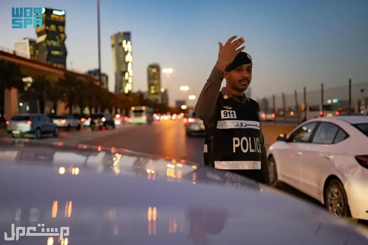 مخالفات الإشارة الضوئية في السعودية: الأخطاء الشائعة وكيفية تجنبها عقوبة قطع الإشارة في السعودية