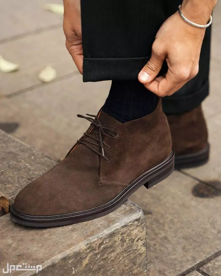 أفضل الأفكار لتنسيق ملابس الشتاء في العمل.. نصائح عملية للرجال والنساء الأحذية المناسبة لارتدائها في فصل الشتاء